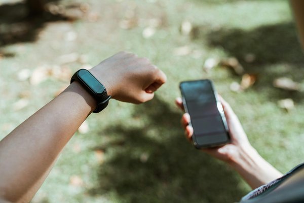 Les fonctionnalités incontournables du bracelet connecté